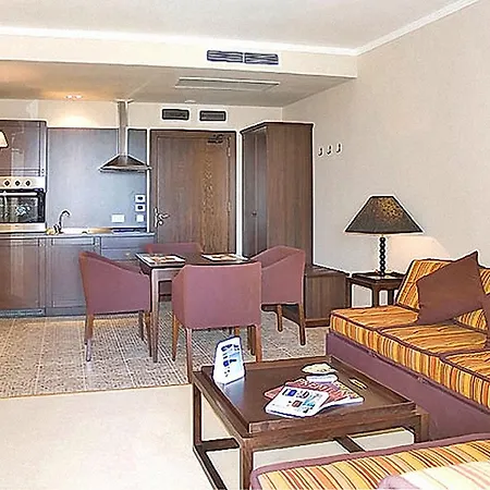 роял бийч *