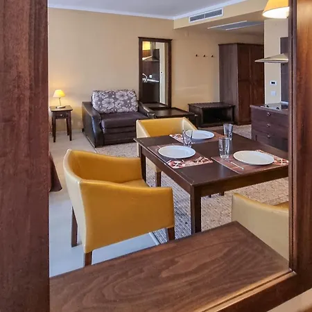 Royal סאני ביץ'