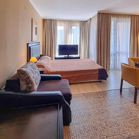Royal Beach Apartments Apartment