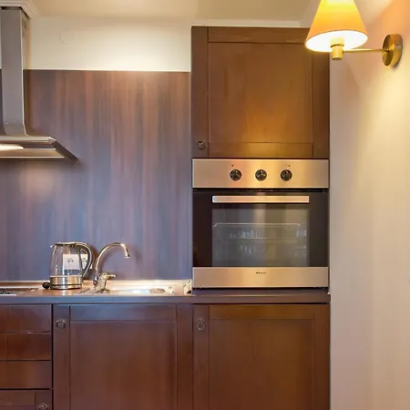 Royal Beach Apartments Apartment