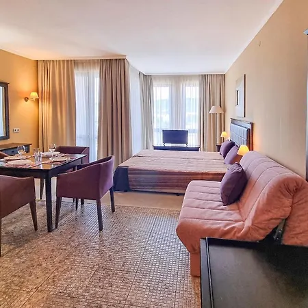 Royal Beach Apartments Apartment