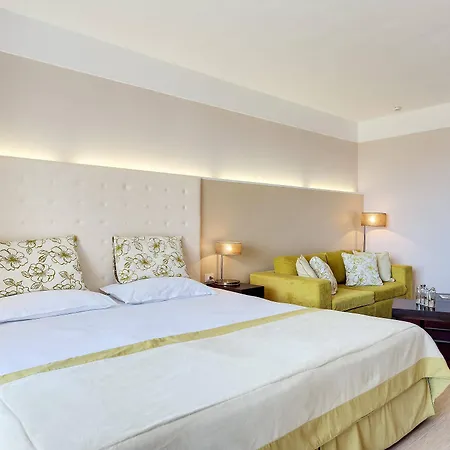 Royal Beach Apartments * Sunny Beach