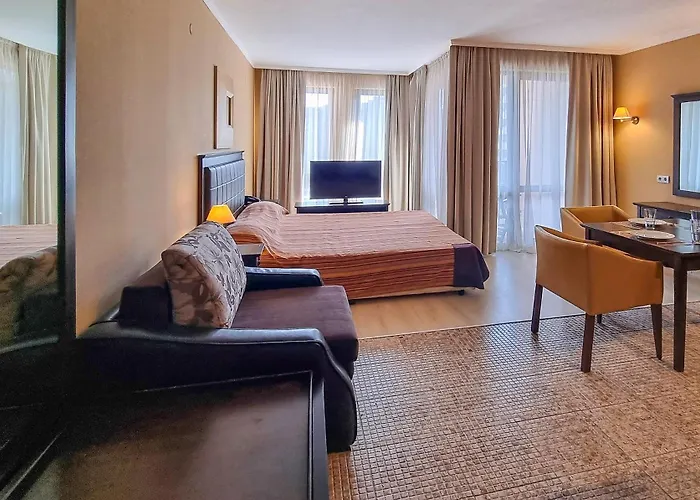 Royal Beach Apartments Apartment